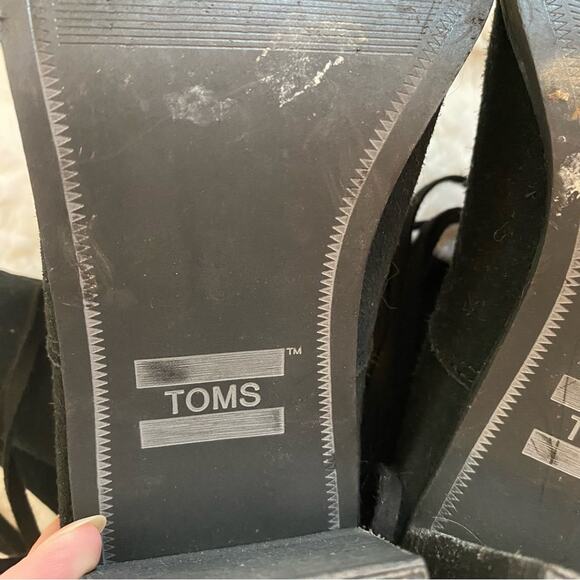 Toms Mila Black Suede Block Heel Lace Up Slouchy Boho Boots Size 8 Womens - Picture 16 of 16